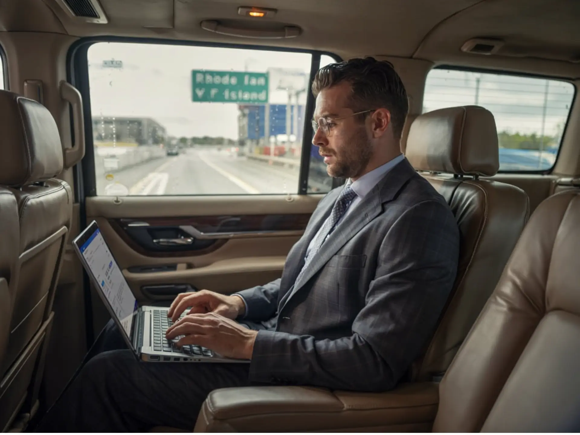 airport transportation Rhode Island